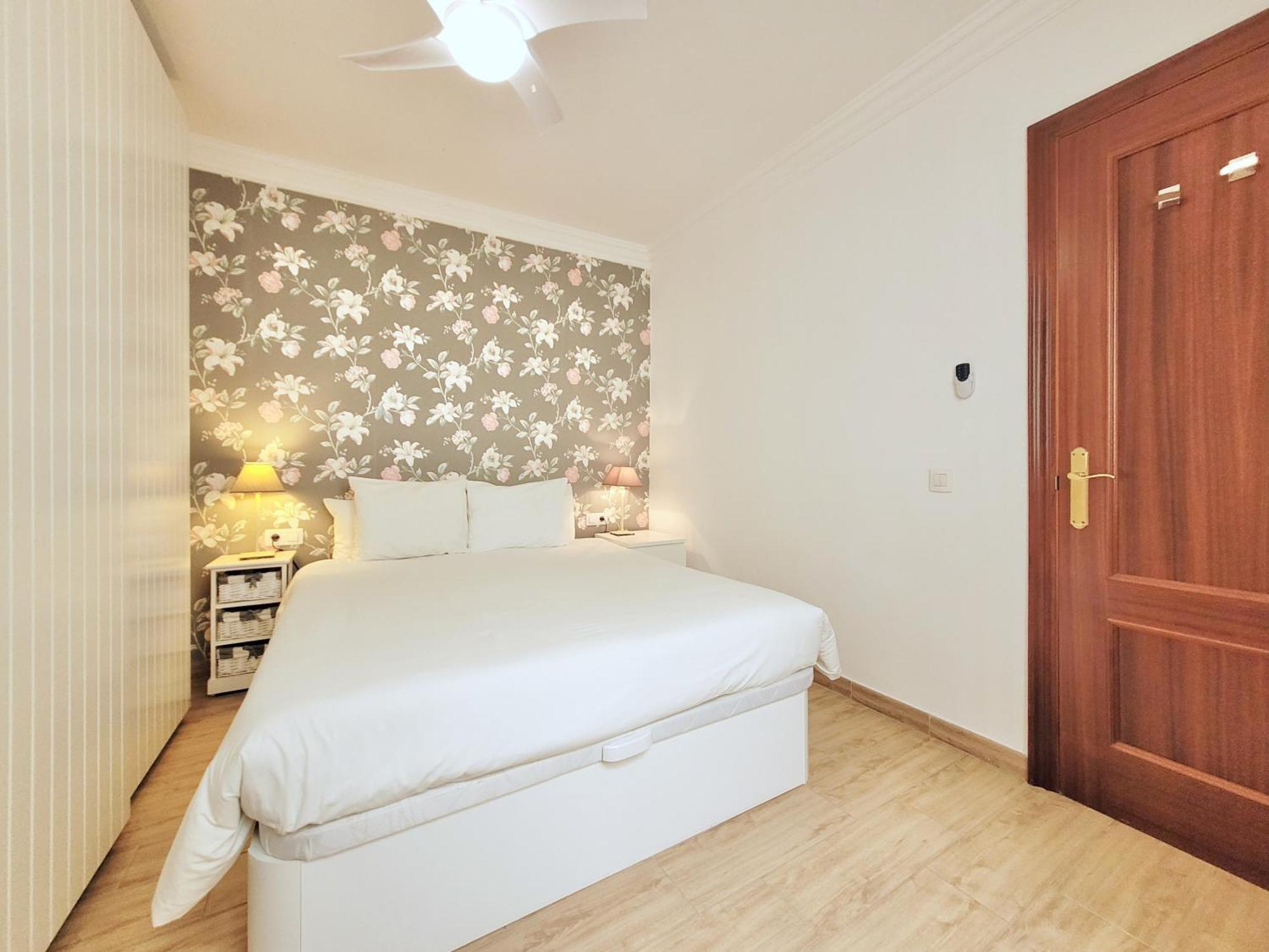 Miranda Apartment With Free Parking Пуэрто-де-ла-Крус Экстерьер фото